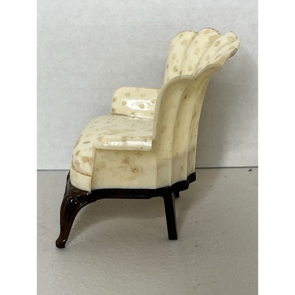 Vintage Renwal Dollhouse CREAM  Living Room Arm Chair Furniture - Picture 4 of 5
